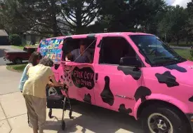 ice_cream_truck_11_0.png