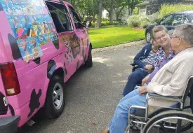 ice_cream_truck_1_0.png