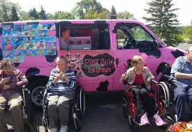 ice_cream_truck_9_0.png